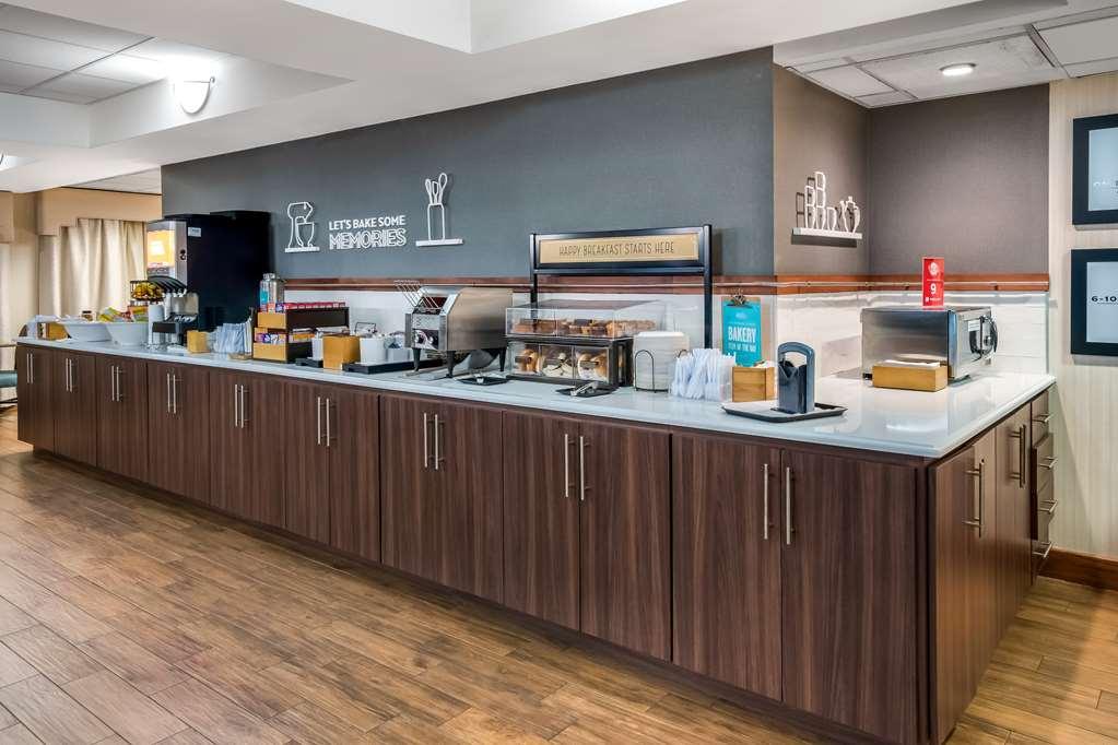 Hampton Inn Вінтер-Гавен Ресторан фото