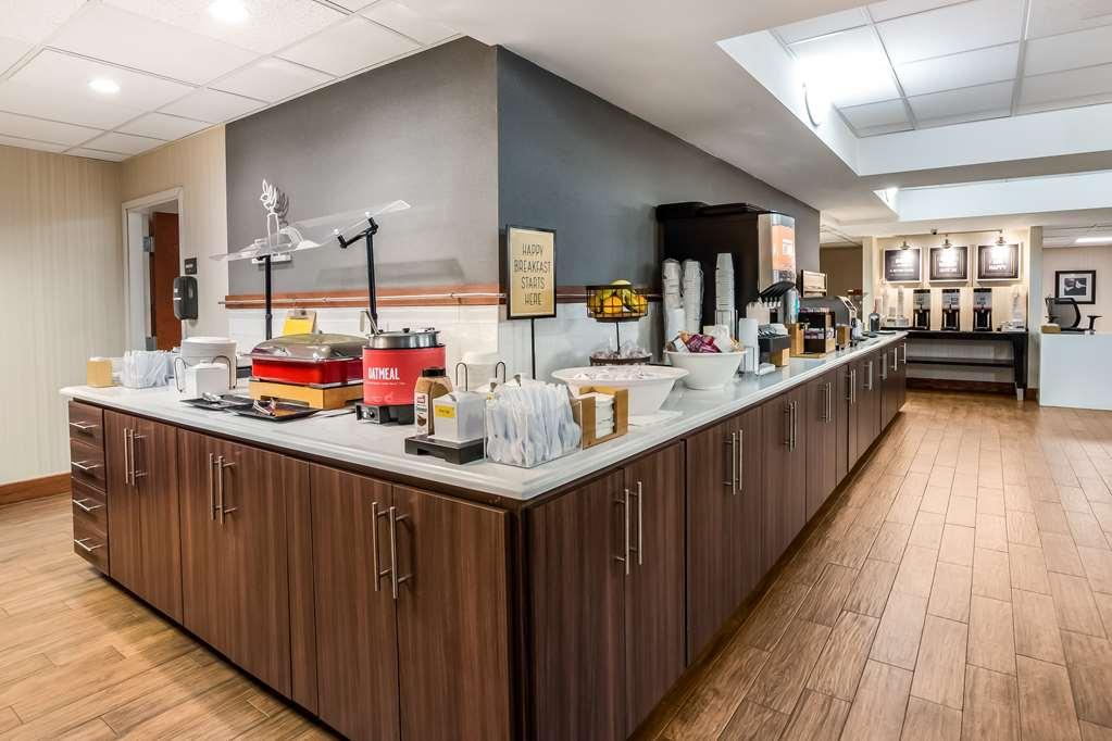 Hampton Inn Вінтер-Гавен Ресторан фото